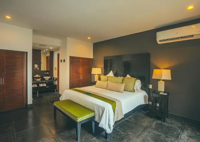 Los Altos Resort
